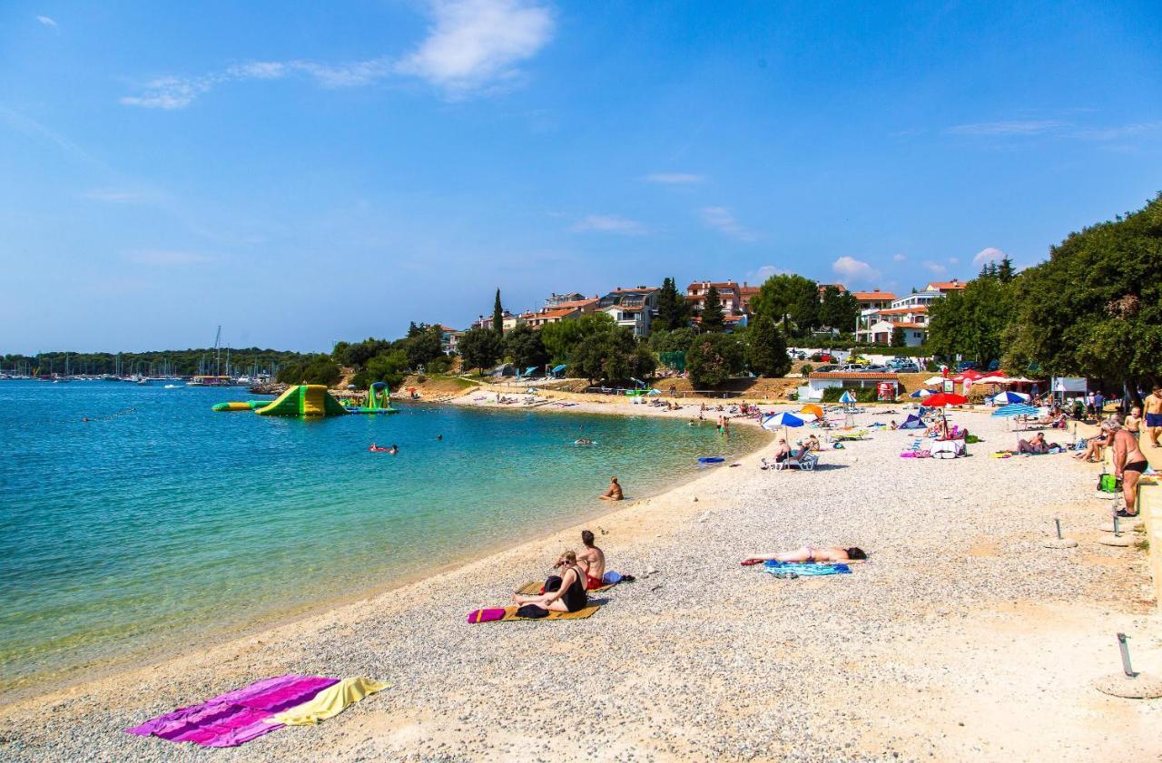 Holiday Apartment 50M From The Beach ペシュチャーナ・ウヴァラ エクステリア 写真